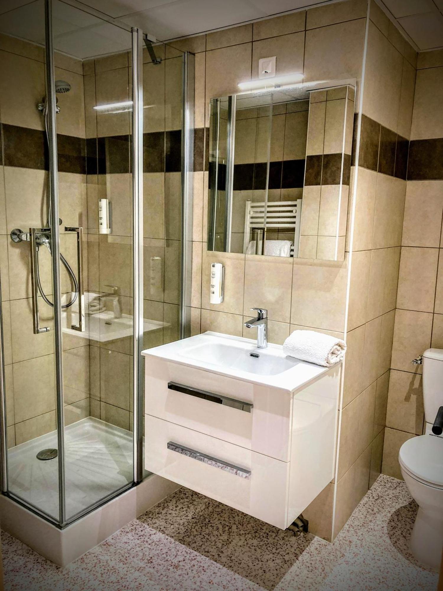 Hotel Casa Moho Saint-Francois-Longchamp 1450 Buitenkant foto